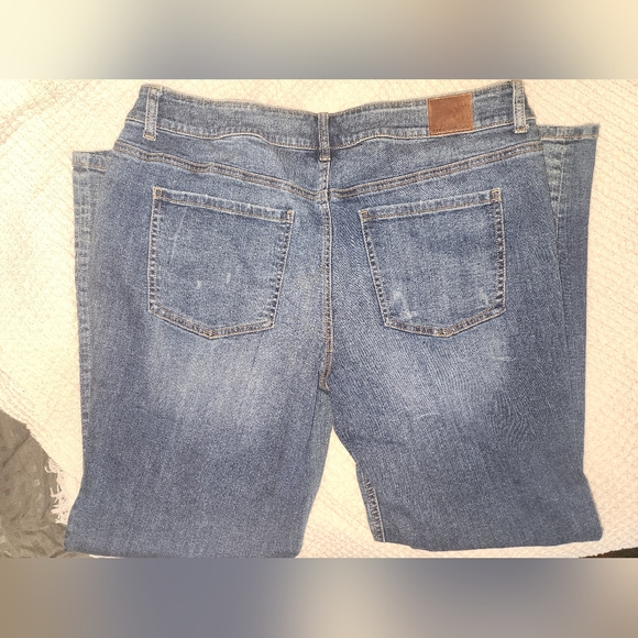 Maurices women's destructed jean size 18 - Picture 6 of 6